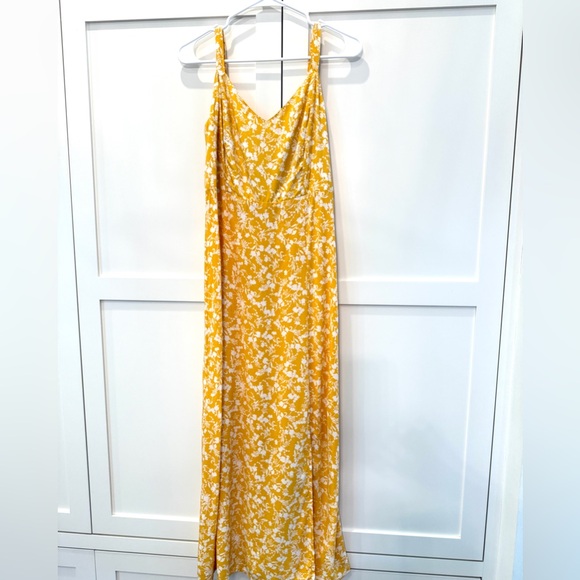 Old Navy Dresses & Skirts - Yellow Floral Maxi Dress